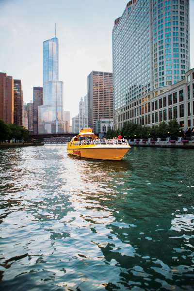 chicago seadog river & lake architecture tour