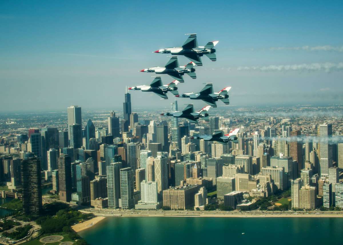 The 59th Annual Chicago Air and Water Show The Magnificent Mile