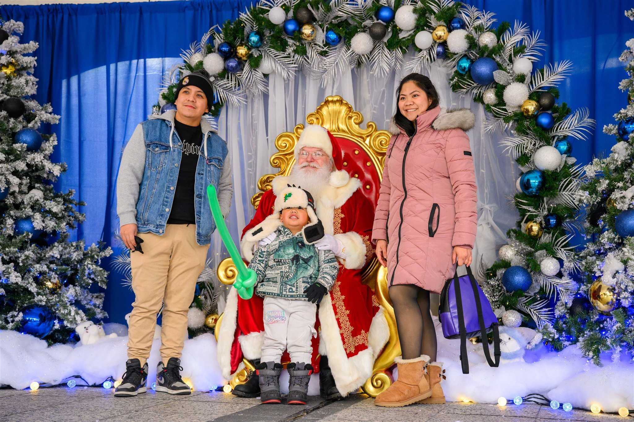 15_Lights_Festival_Santa_02